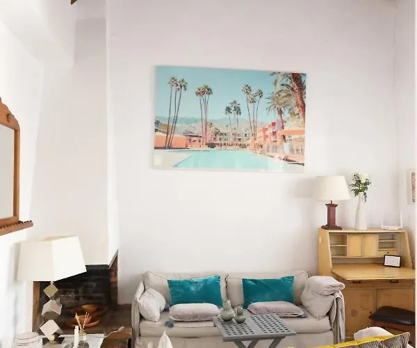 Dom wakacyjny Casa Bela, Casa Reformada En Muy Cerca De La Playa *