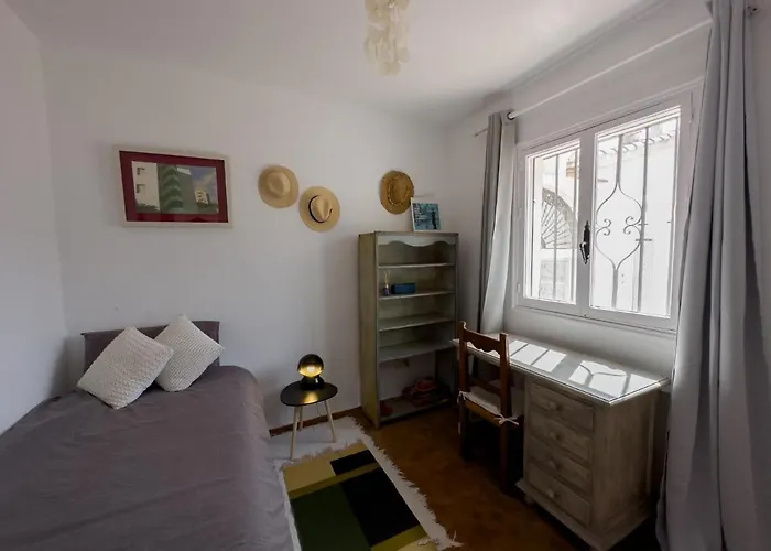 Dom wakacyjny Casa Bela, Casa Reformada En Muy Cerca De La Playa Marbella