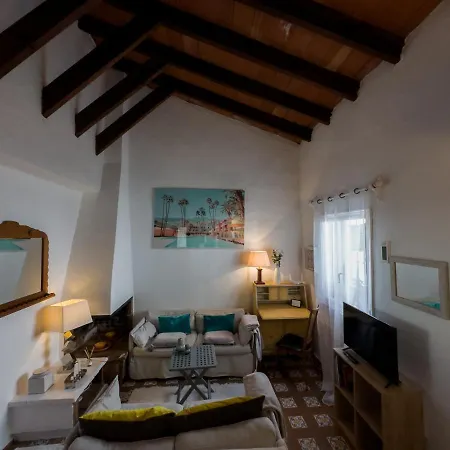 Casa Bela, Casa Reformada En Muy Cerca De La Playa Nyaraló