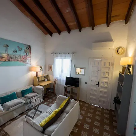 Casa Bela, Casa Reformada En Muy Cerca De La Playa Дом отдыха Марбелья