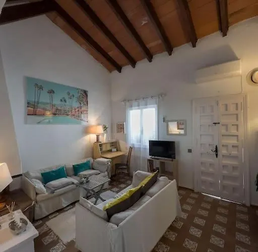 Casa Bela, Casa Reformada En Muy Cerca De La Playa *