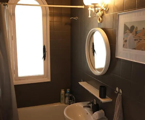 Casa Bela, Casa Reformada En Muy Cerca De La Playa *