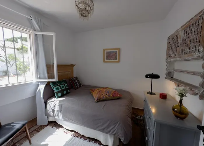 Casa Bela, Casa Reformada En Muy Cerca De La Playa Будинок відпочинку Марбелья